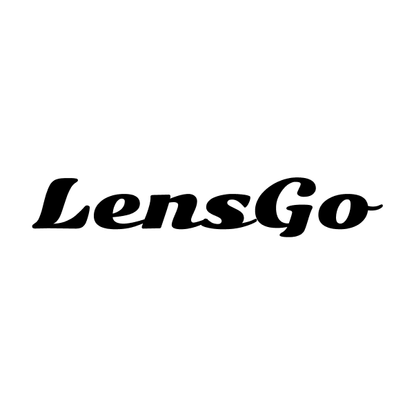 Una de las características más destacadas de LensGo AI es la capacidad de generar visuales en diferentes estilos, como el estilo reminiscent de las animaciones de Pixar, proporcionando un aspecto cinematográfico y de alta calidad a las imágenes y videos generados. La plataforma está diseñada para ser amigable y fácil de usar, asegurando que incluso aquellos con conocimientos técnicos mínimos puedan navegar y utilizar sus funciones de manera efectiva.