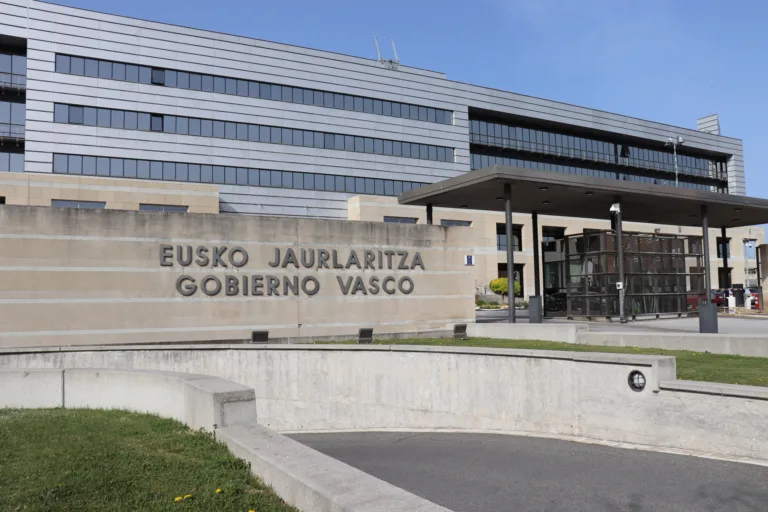 Euskadi impulsa a los medios frente al reto de la IA generativa
