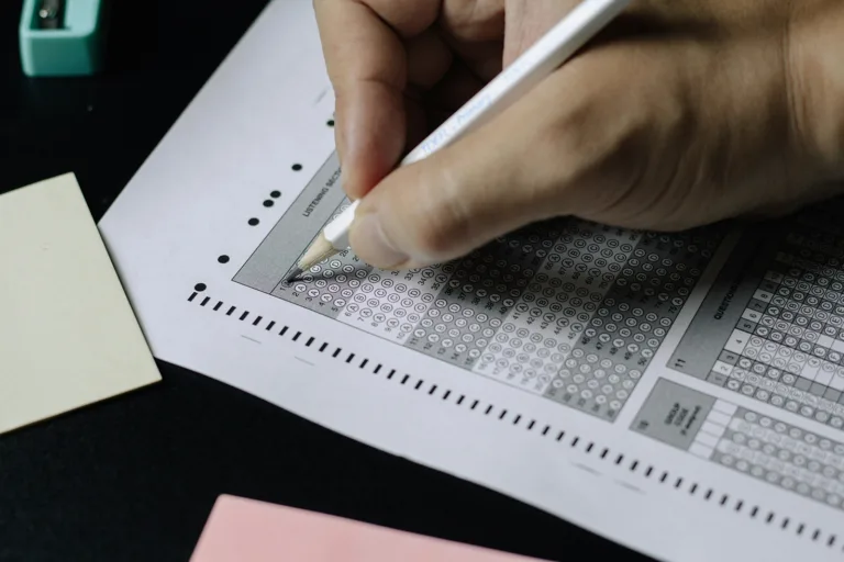 Así es Xbench, el nuevo examen práctico para modelos de IA