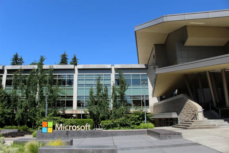 Avalancha de despidos en Microsoft