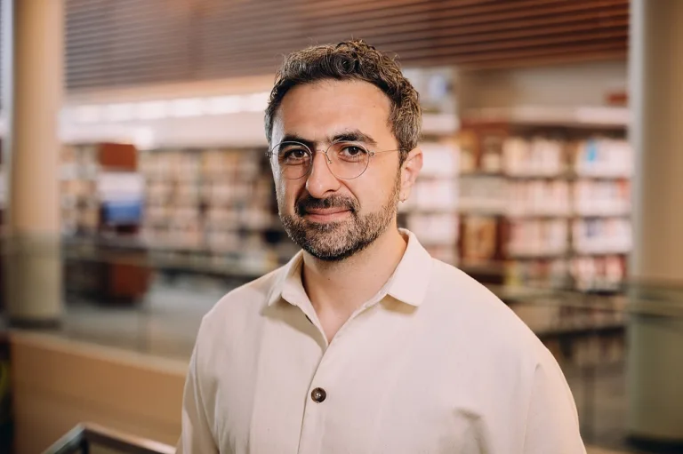 Mustafa Suleyman: “Me preocupa cada vez más lo que se está conociendo como el ‘riesgo de psicosis’”