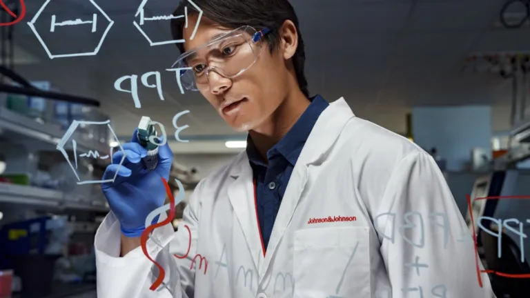 Johnson & Johnson estudia abrir un centro de  IA en España