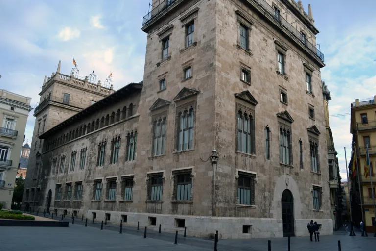 La Generalitat Valenciana apuesta por la IA para evaluar sus políticas