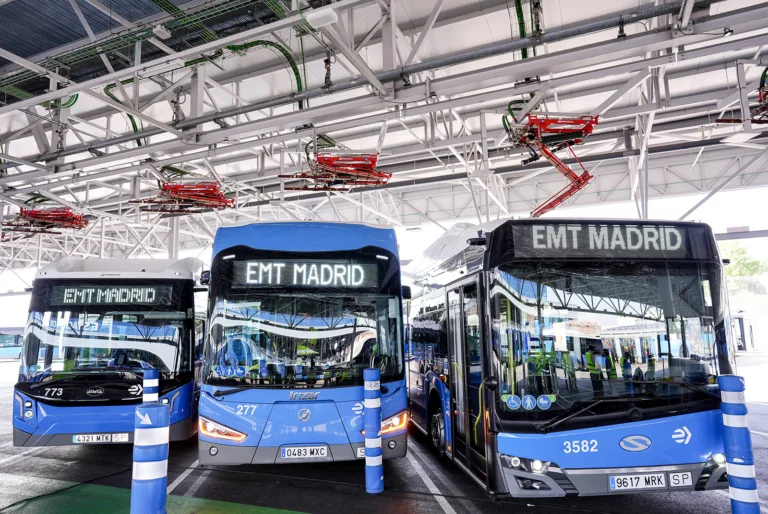 La IA se monta en los autobuses de EMT Madrid