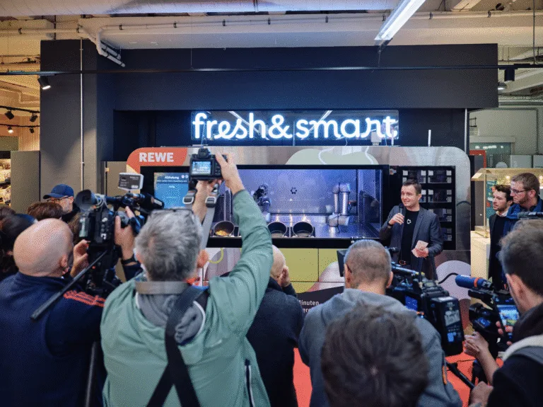 Los robots inteligentes ya trabajan entre fogones