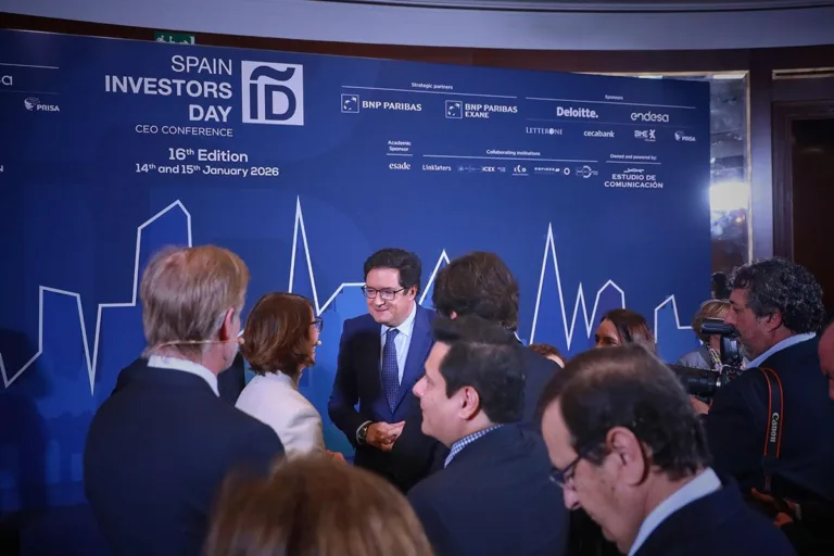 España propone una gigafactoría europea de IA entre Cataluña y Madrid