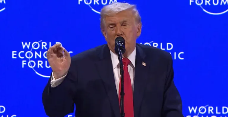Trump promete plantas nucleares exprés para la IA