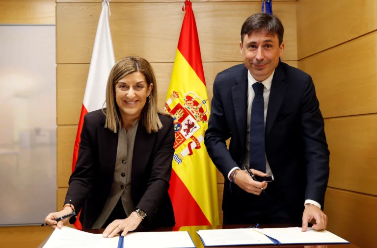 Cantabria y Microsoft usarán la IA para transformar su sanidad pública