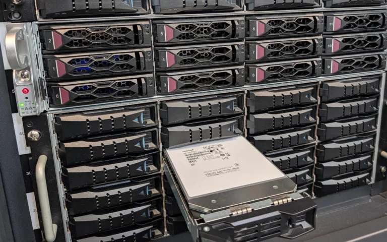 Toshiba presenta discos duros de 24 TB para IA científica en ISC 2026