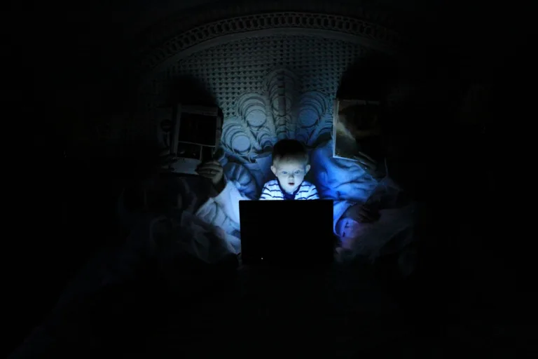 La teoría del Internet muerto: la conspiración que acertó sin querer