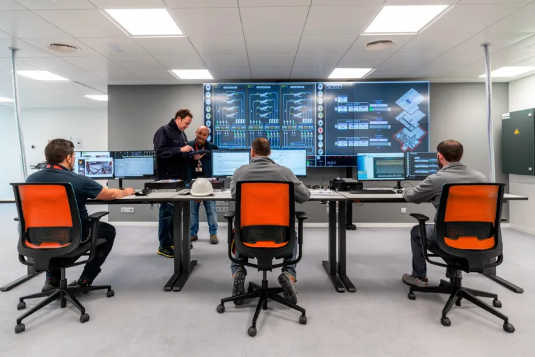733 agentes de IA en una empresa española, y ninguno lo ha hecho el departamento de informática